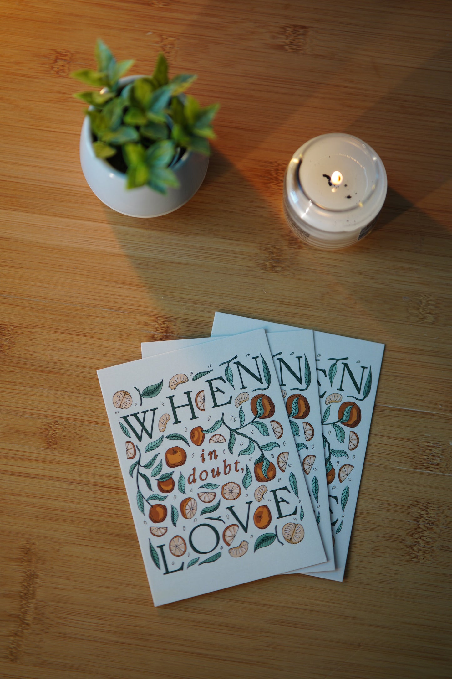 Pohled When in doubt LOVE