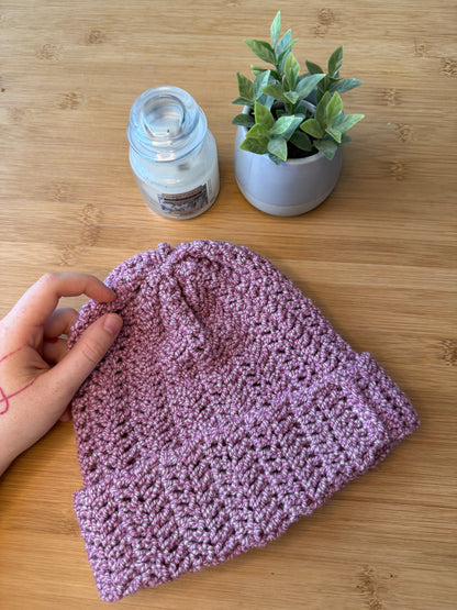 Ručně háčkovaná čepice různé barvy