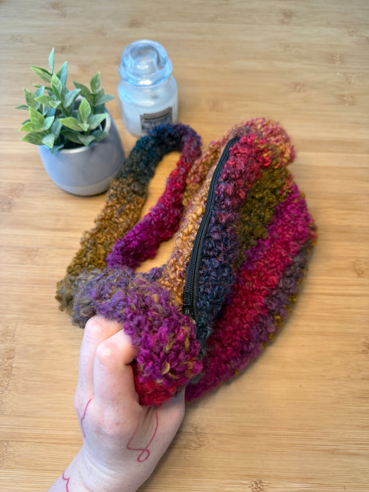 Barevná kabelka se zipem