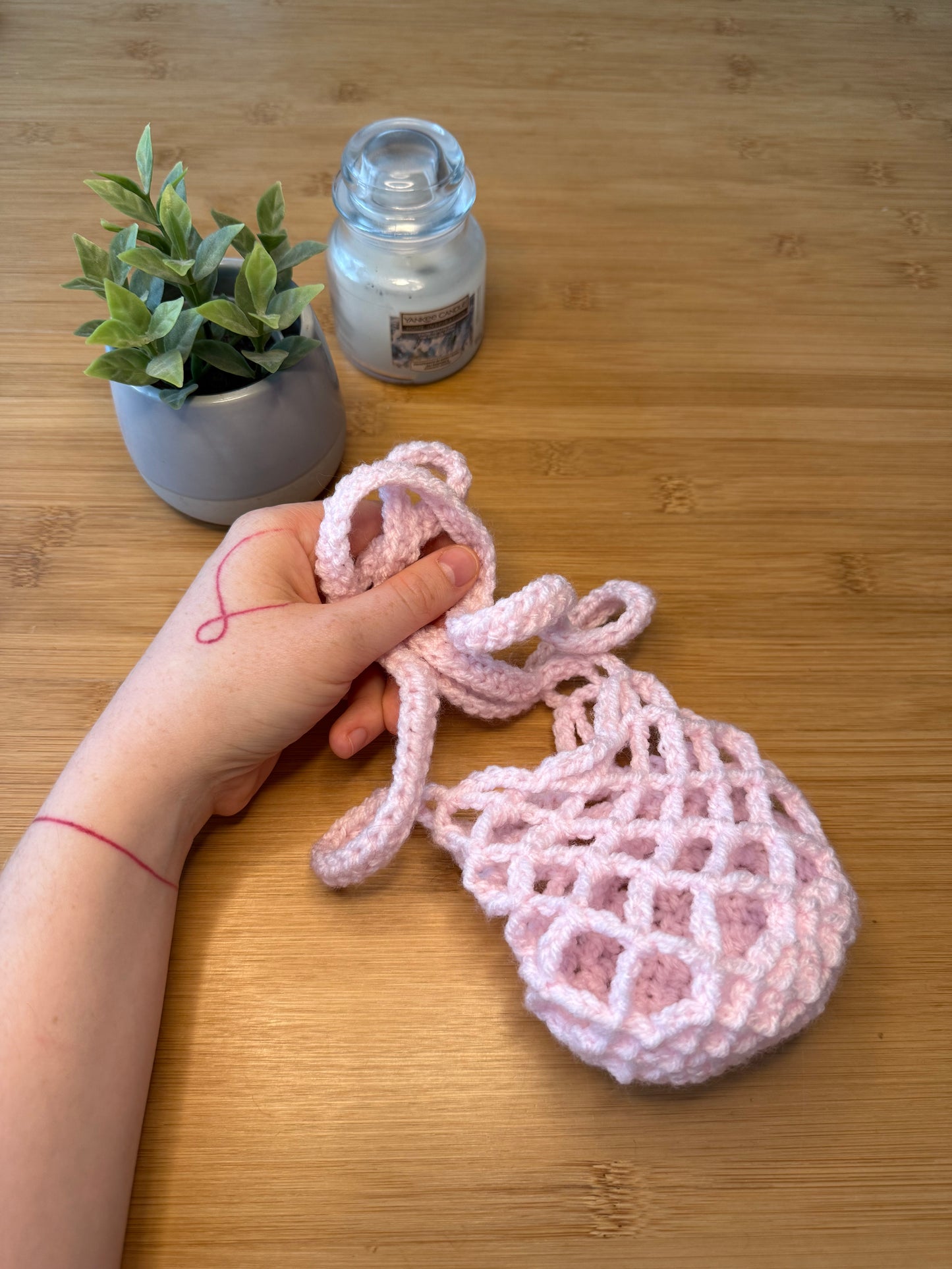 Růžová taštička na láhev