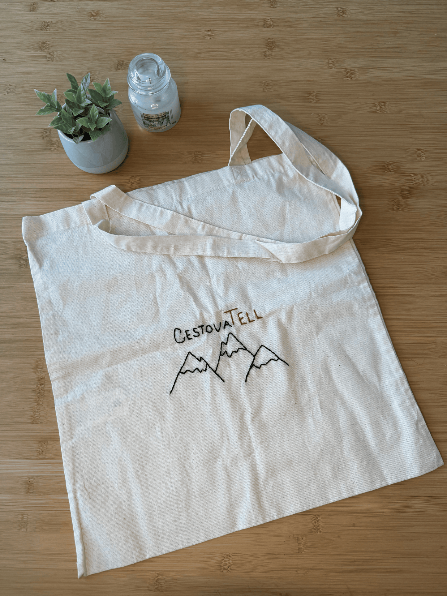 Plátěná taška s výšivkou (dvě varianty)