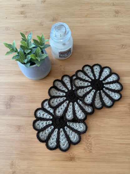 Háčkované podšálky různé barvy