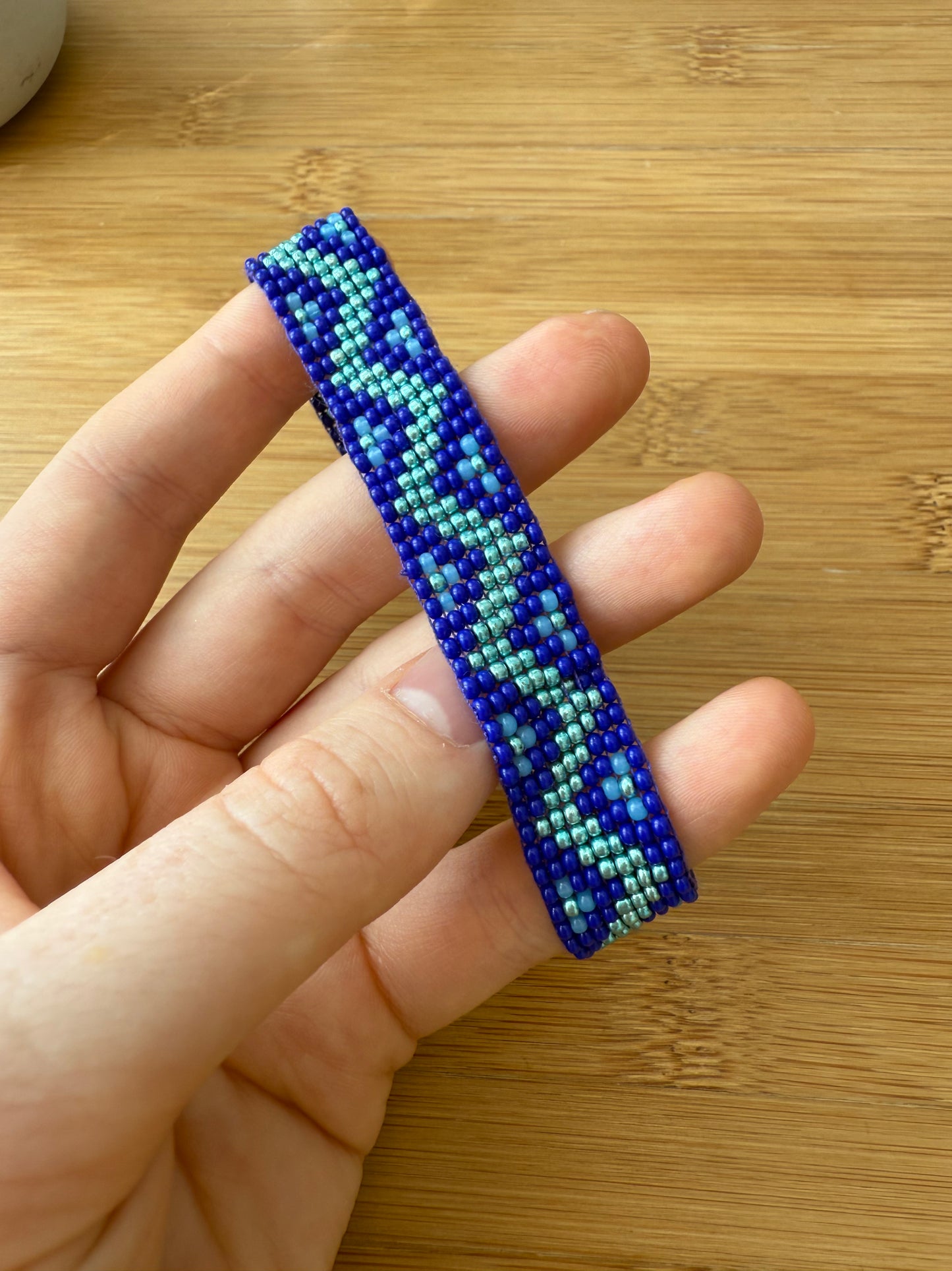 Úzký modrý náramek | Anežka Gruberová