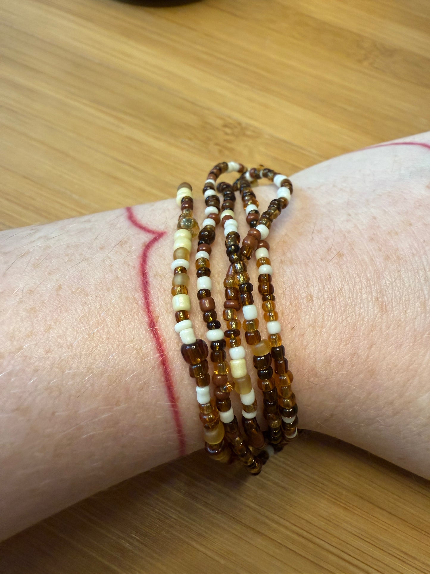 Vrstvený korálkový náramek modrý a hnědý