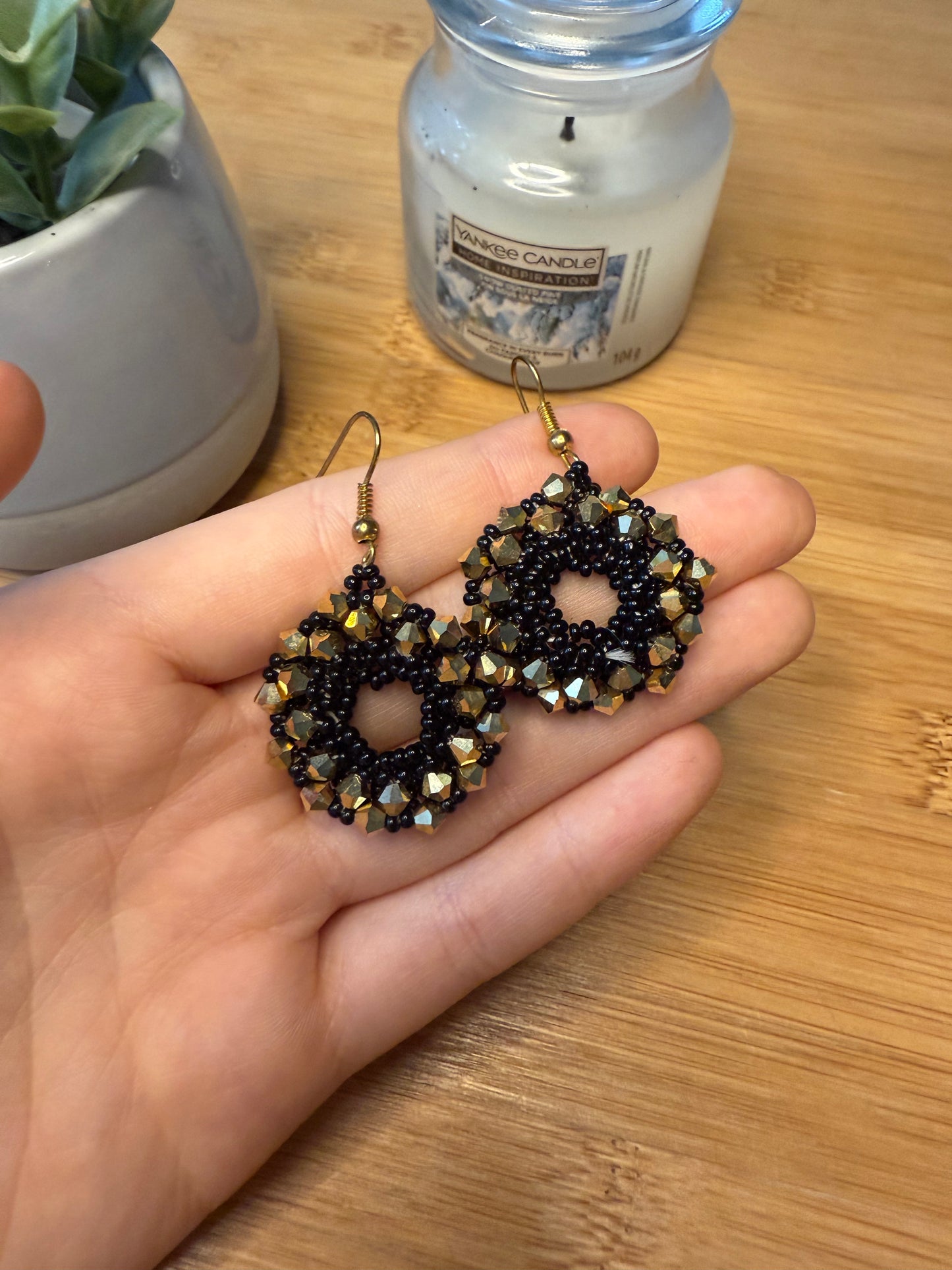 Korálkové náušnice různé druhy