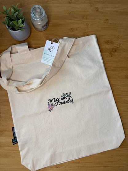 Měkká plátěná taška s výšivkou (tři barvy)