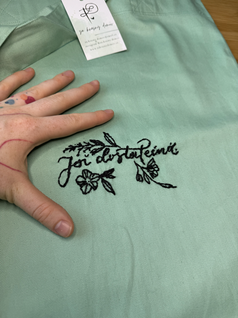 Měkká plátěná taška s výšivkou (tři barvy)