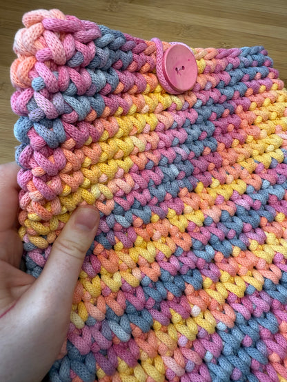 Ručně háčkovaný obal na Ipad (tablet) různé barevné kombinace