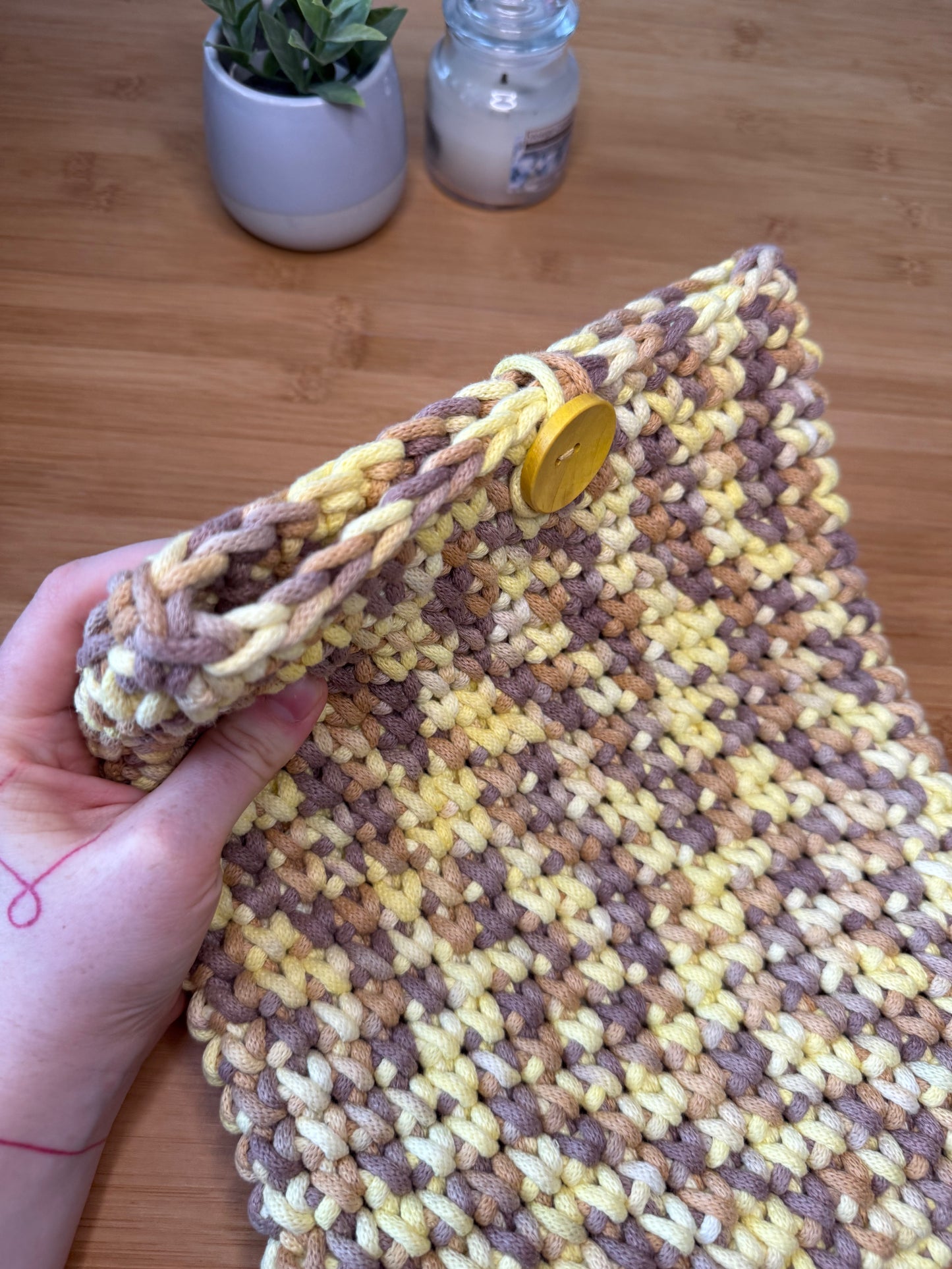 Ručně háčkovaný obal na Ipad (tablet) různé barevné kombinace