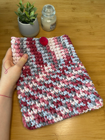 Ručně háčkovaný obal na Ipad (tablet) různé barevné kombinace