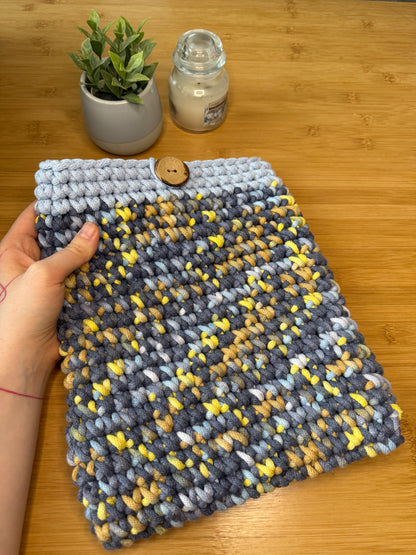 Ručně háčkovaný obal na Ipad (tablet) různé barevné kombinace