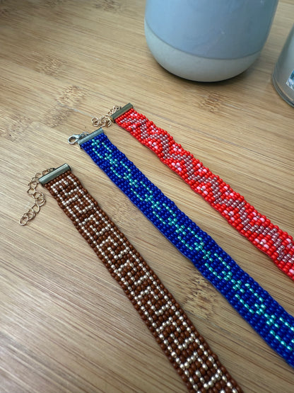 Tkaný korálkový náramek (tři barvy) | Anežka Gruberová