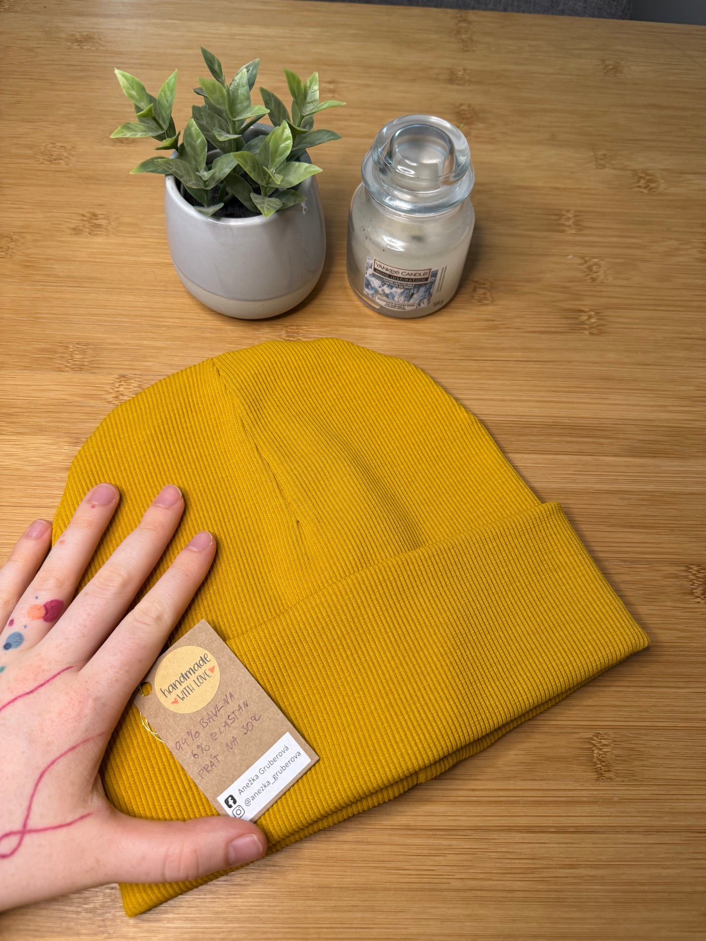 Bavlněná čepice různé barvy