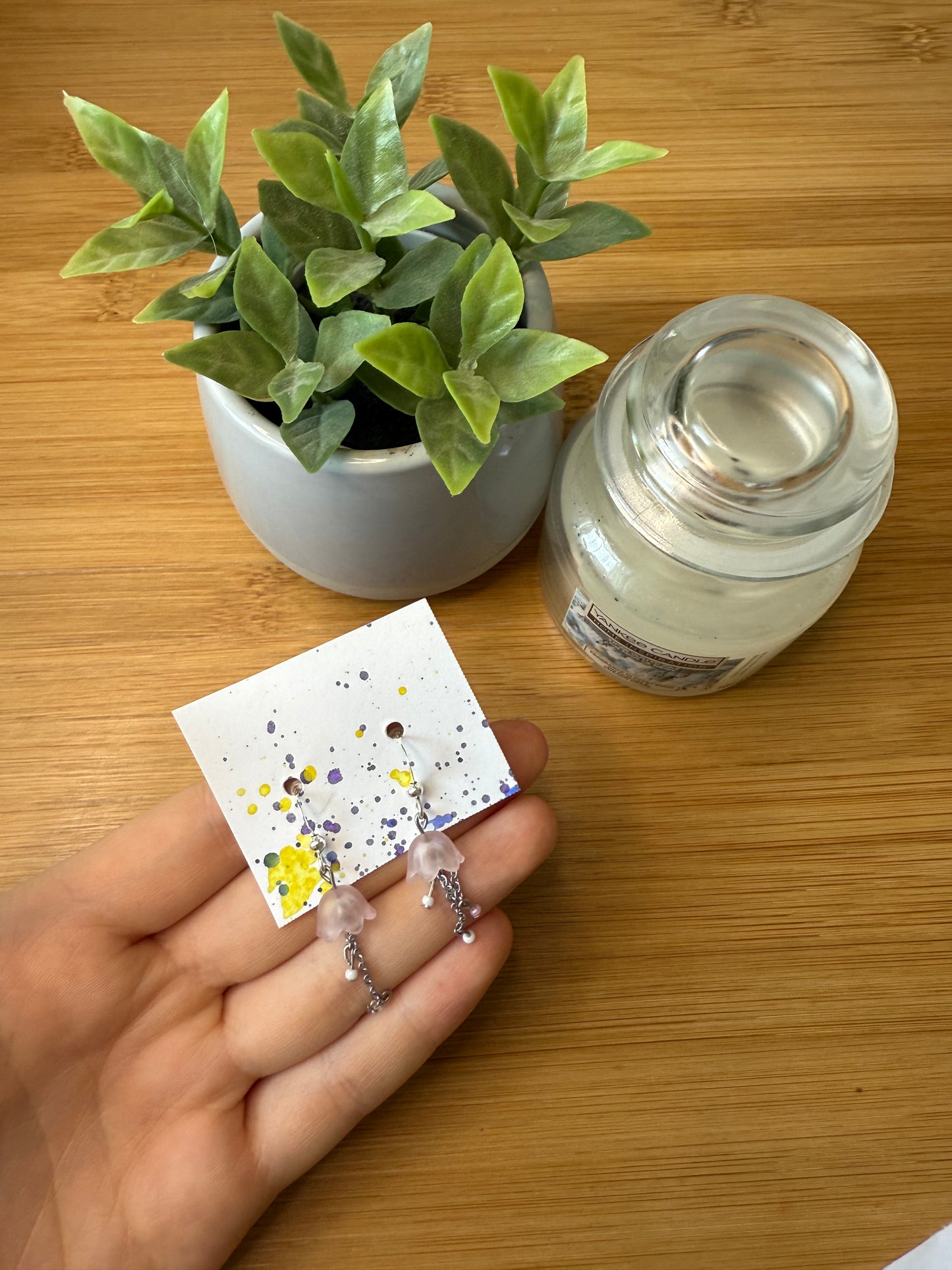 Stříbrné visací náušnice s růžovým květem