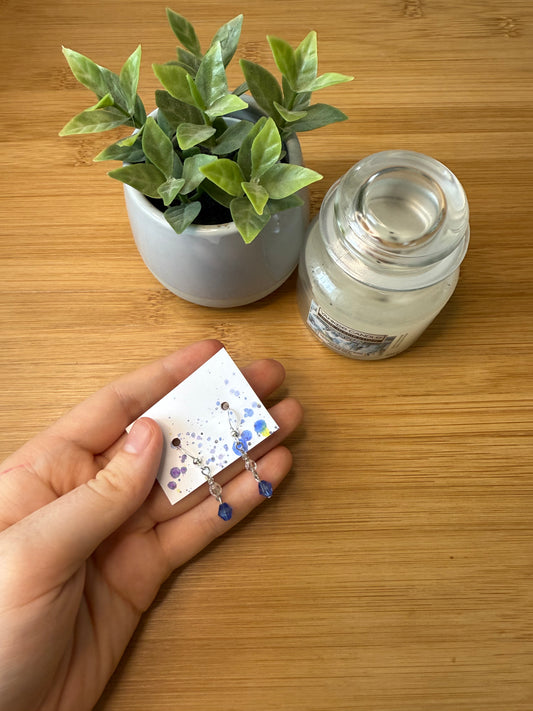 Stříbrné naušnice s průhlednými a modrými kamínky