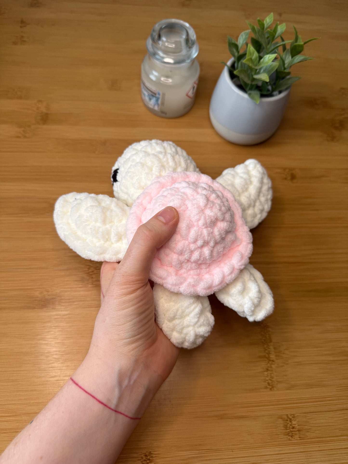 Háčkované zvířátka různé druhy (kočka, želva, medvěd, zajíc)