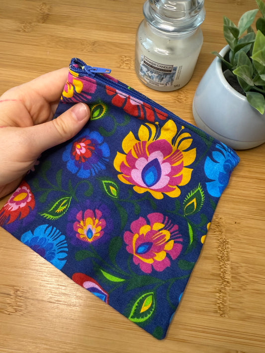 A5 taštička s hvězdičkami, s květinami