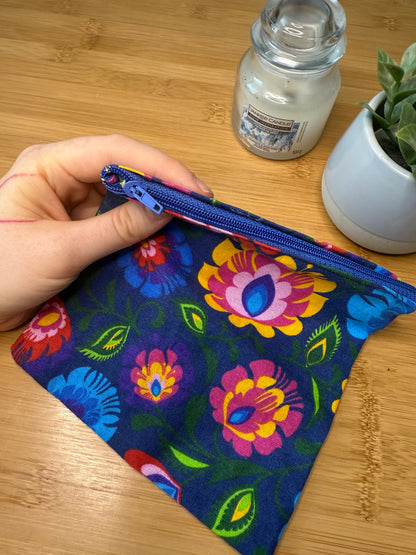 A5 taštička s hvězdičkami, s květinami