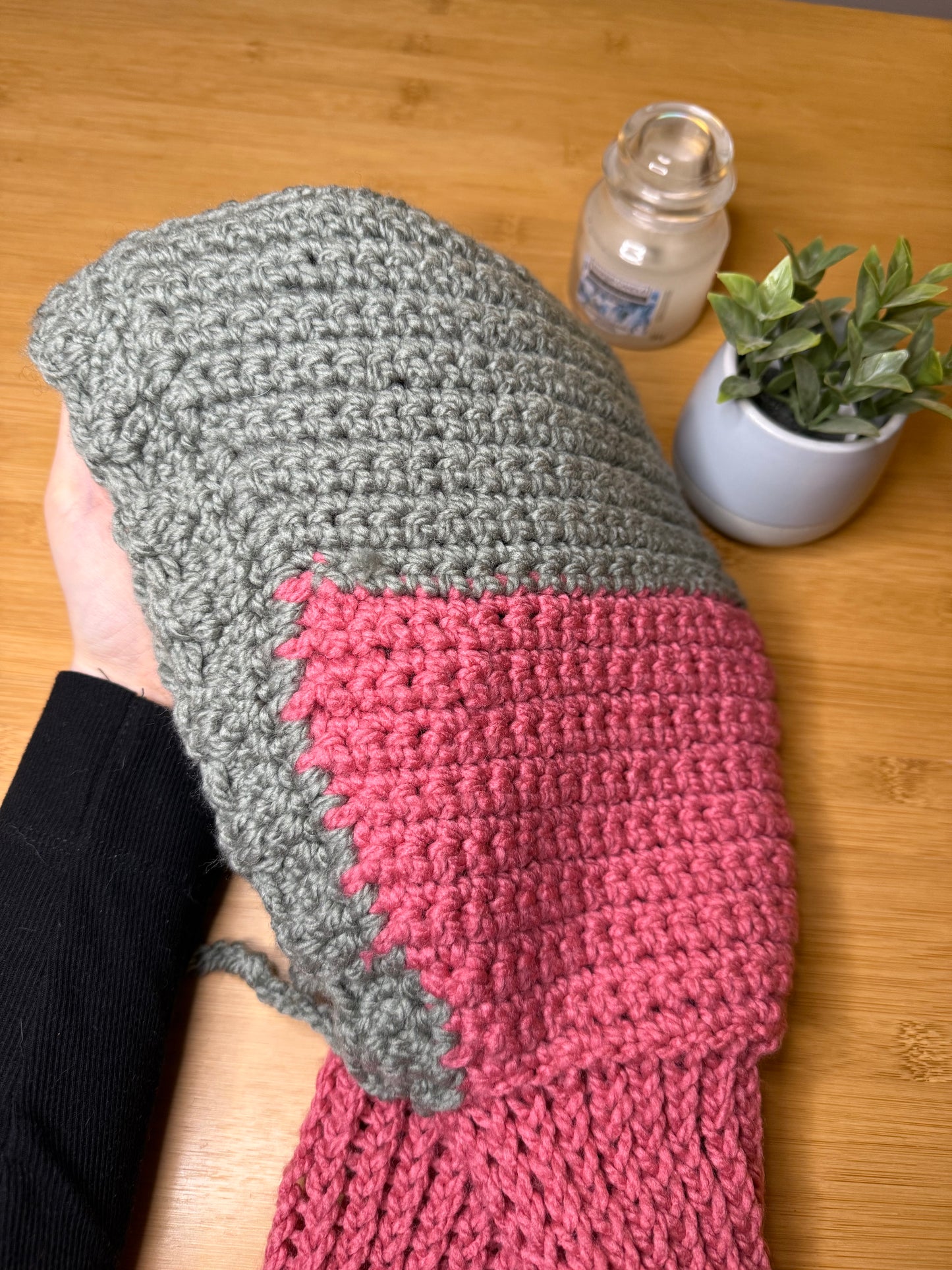 Růžovošedá balaklava