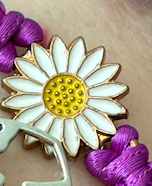 Náramek z uzlíků s přívěskem fialová